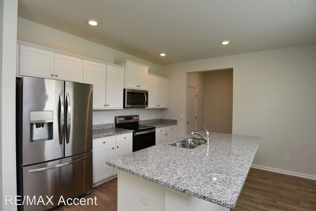 Building Photo - 4 br, 2.5 bath House - 192 Coby Lane