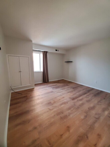 Building Photo - 3675 Clague Rd