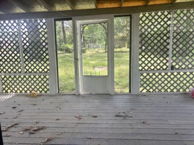 Building Photo - 5211 Robinson Rd