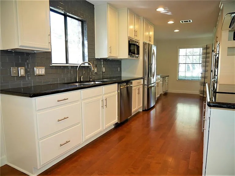 kitchen - 6520 Heron Dr