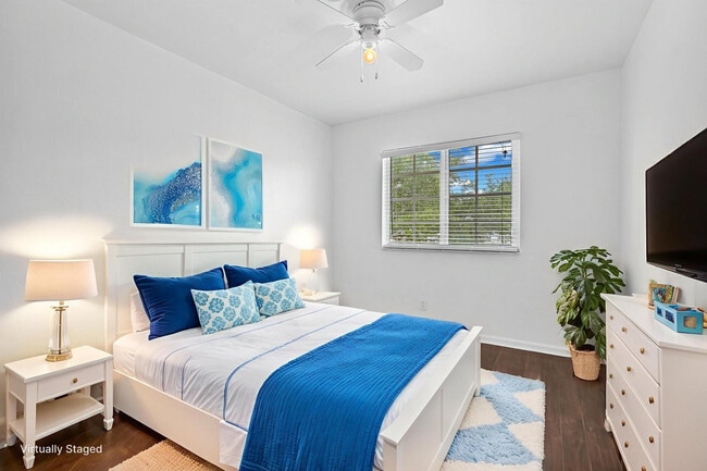 Building Photo - 1427 NW 34th Way