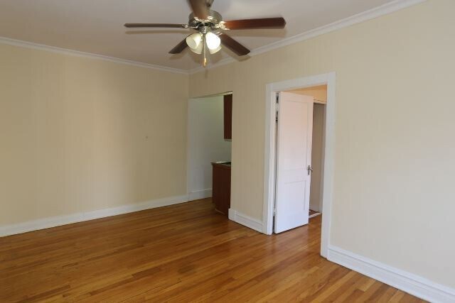 Building Photo - 956 W Cornelia Ave