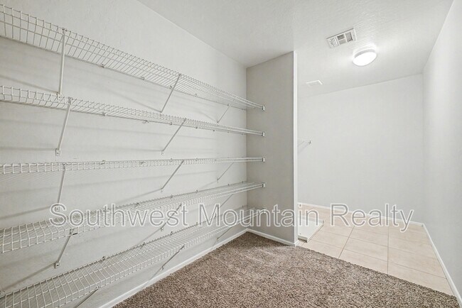 Building Photo - 45556 W Tucker Rd