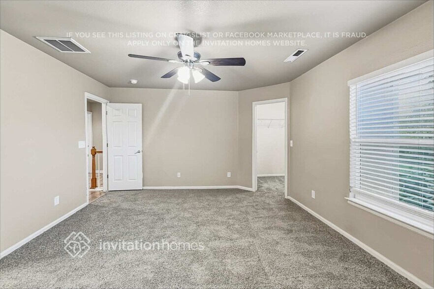 Building Photo - 838 Willow Dr