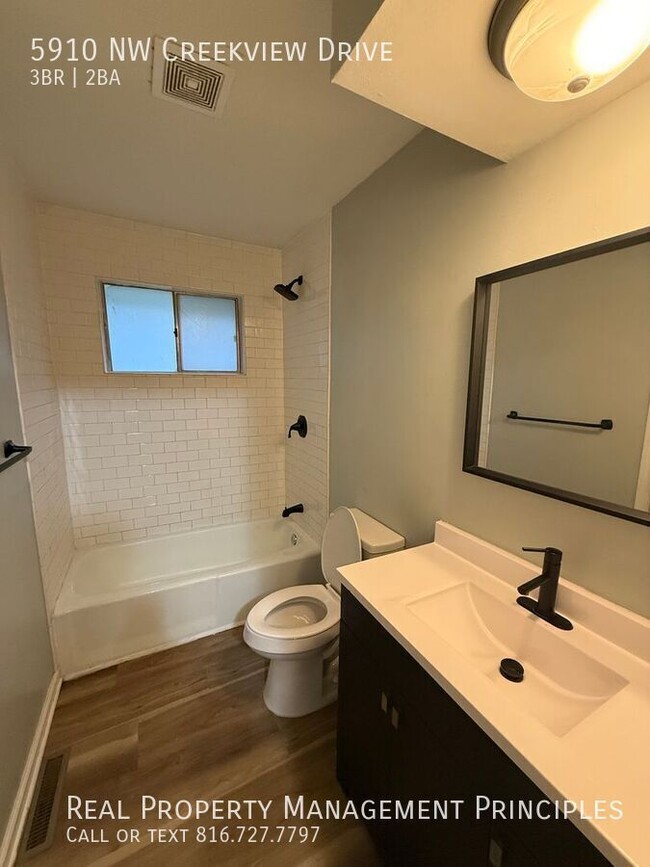 Building Photo - 5910 Creek View Dr