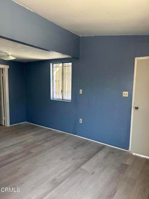 Building Photo - 516 S Sadler Ave