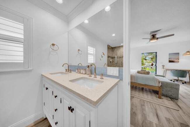 Building Photo - 555 S Gulf Dr