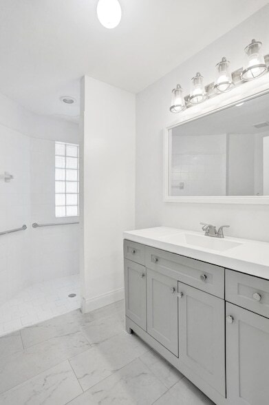 Building Photo - 17866 SW 10th Ln