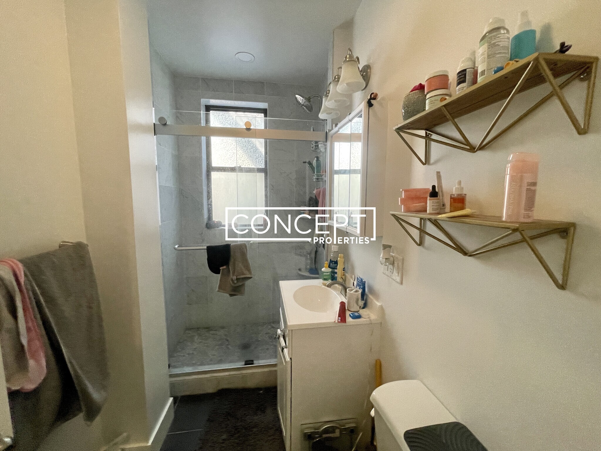 Building Photo - 11 Queensberry St