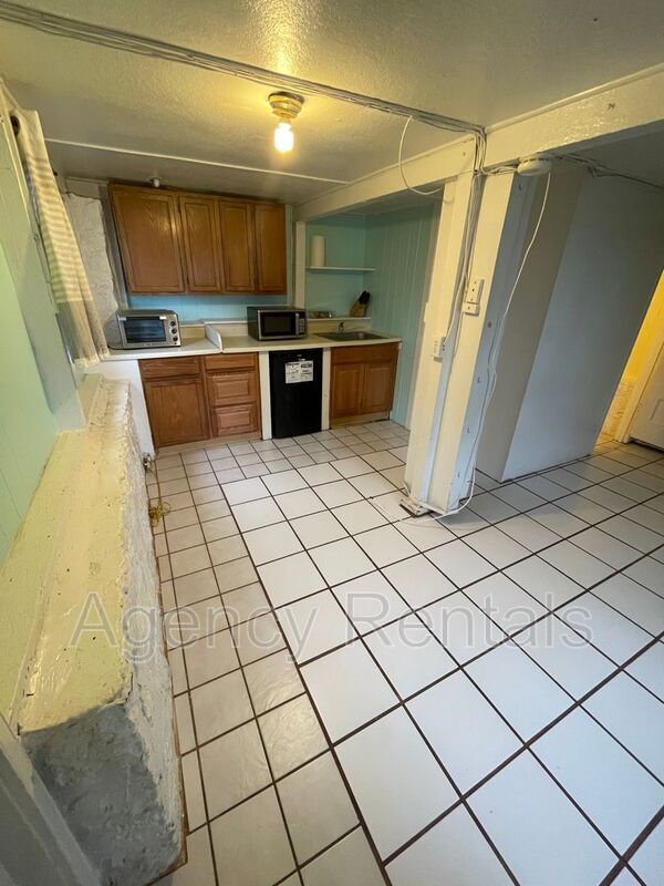 Building Photo - 4342 Sierra Dr