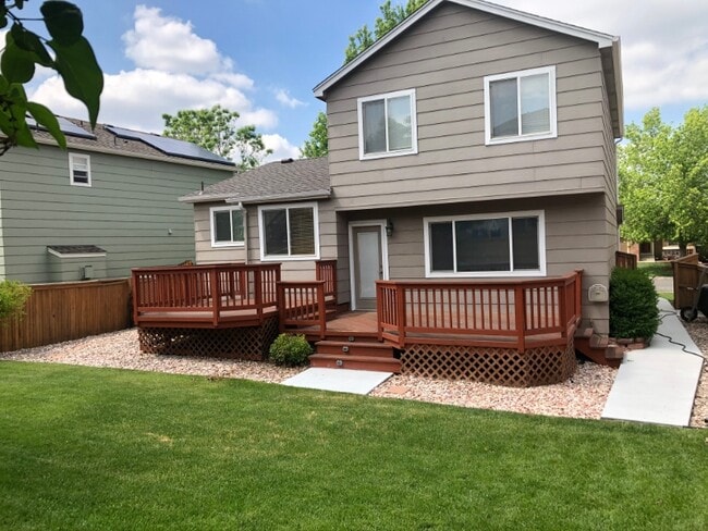 Building Photo - 9491 Cove Creek Dr