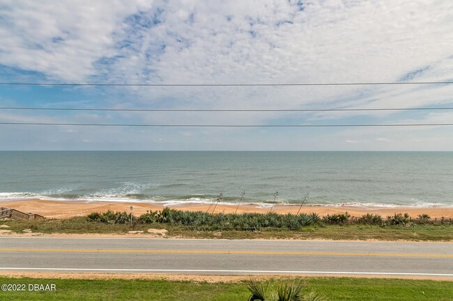 Building Photo - Ocean Front Condo