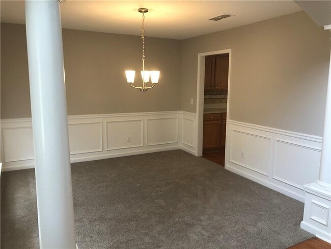 Building Photo - 1909 Hampton Springs Ct SW