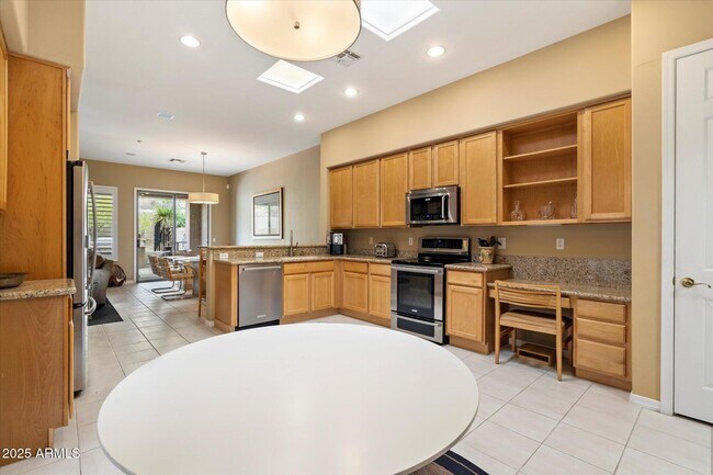 Building Photo - 7488 E Sunset Sky Cir