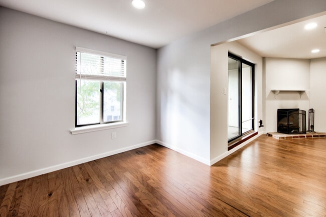 Building Photo - 411 W Conestoga Rd