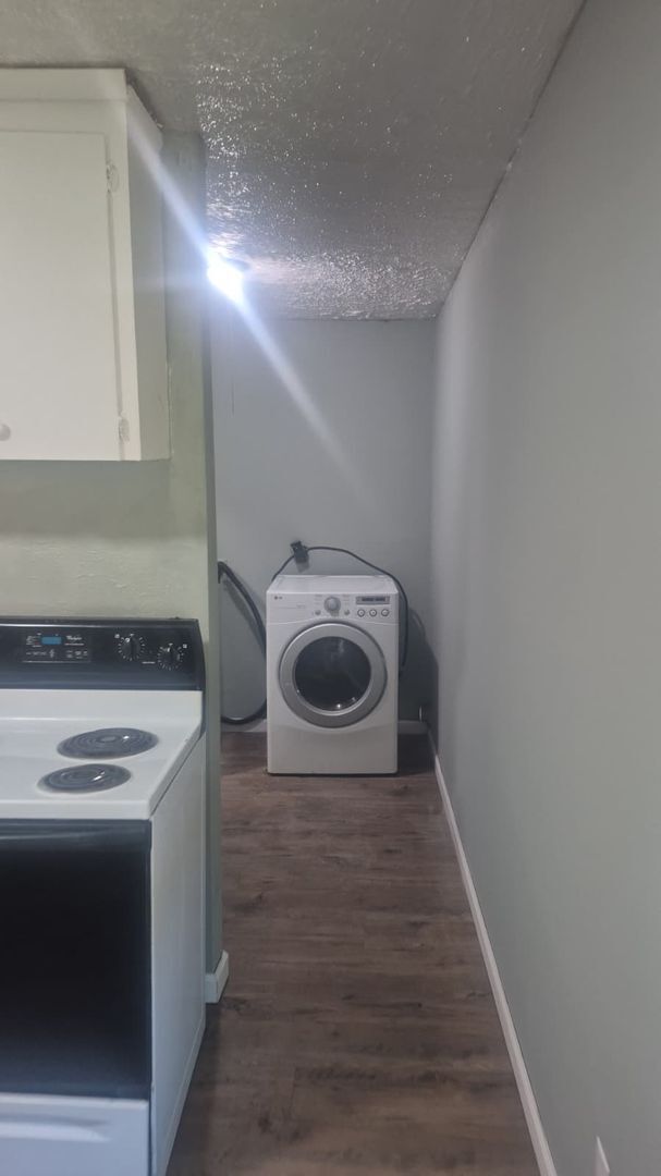 Building Photo - 314 W Thomas Ct