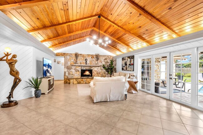 Building Photo - 1006 SE 6th St