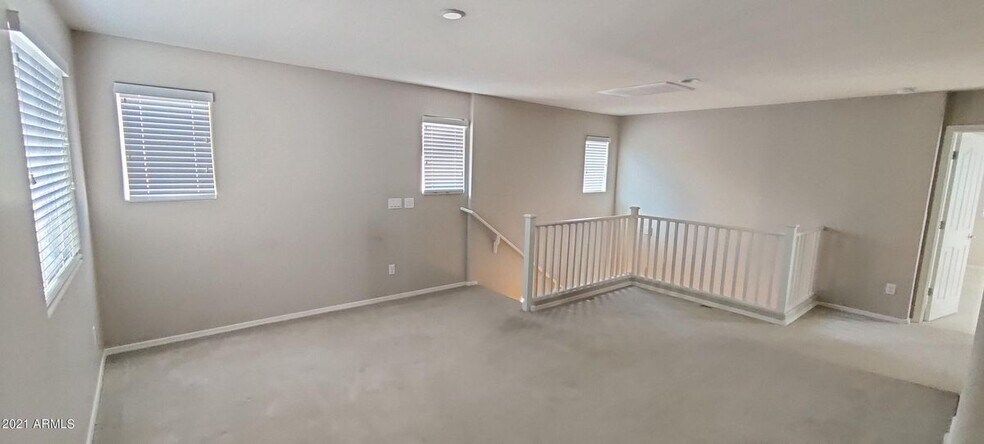 Building Photo - 2857 E Detroit St