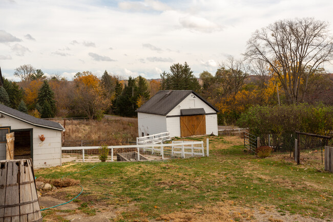 Building Photo - 10107 IL-120