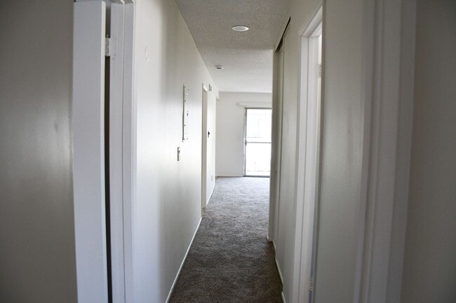 Building Photo - Tularosa (344) West