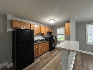Building Photo - 3 Bedroom Home with a Finished Basement