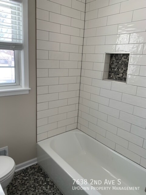 Building Photo - 7638 2nd Ave S