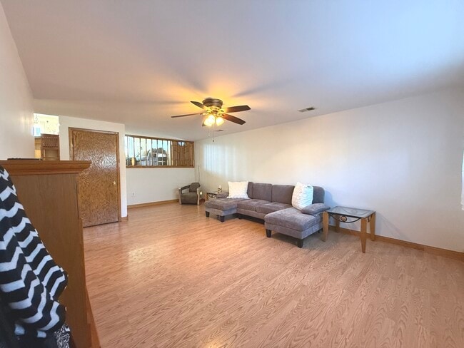 Building Photo - 6944 W 106th Pl