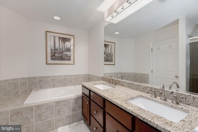 Building Photo - 324 Cameron Station Blvd