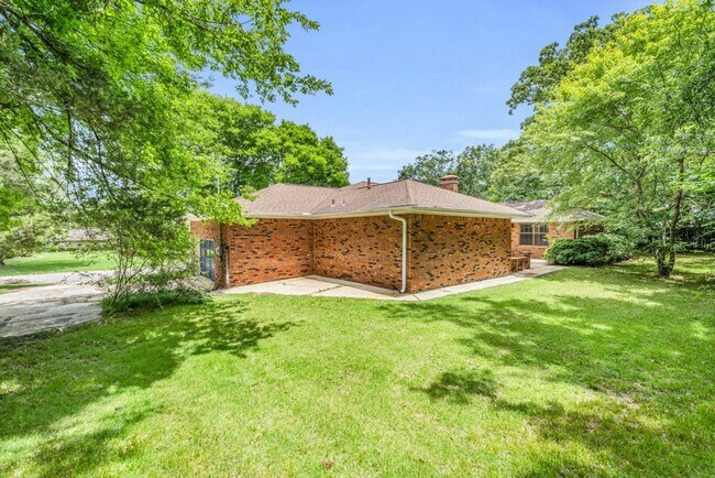 Building Photo - 1315 Ruffwood Rd