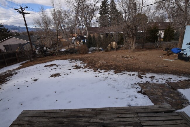 Building Photo - 1640 Shenandoah Dr