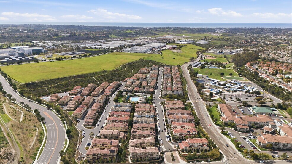 Building Photo - 4367 Pacifica Way