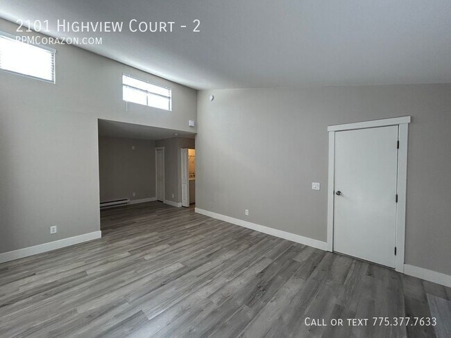 Building Photo - 2101 Highview Ct