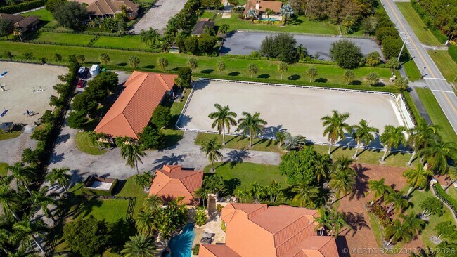 Building Photo - 14943 Paddock Dr