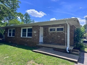 Building Photo - Old Ashland City Duplex