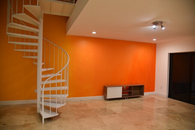 Building Photo - 15315 Loch Isle Dr W