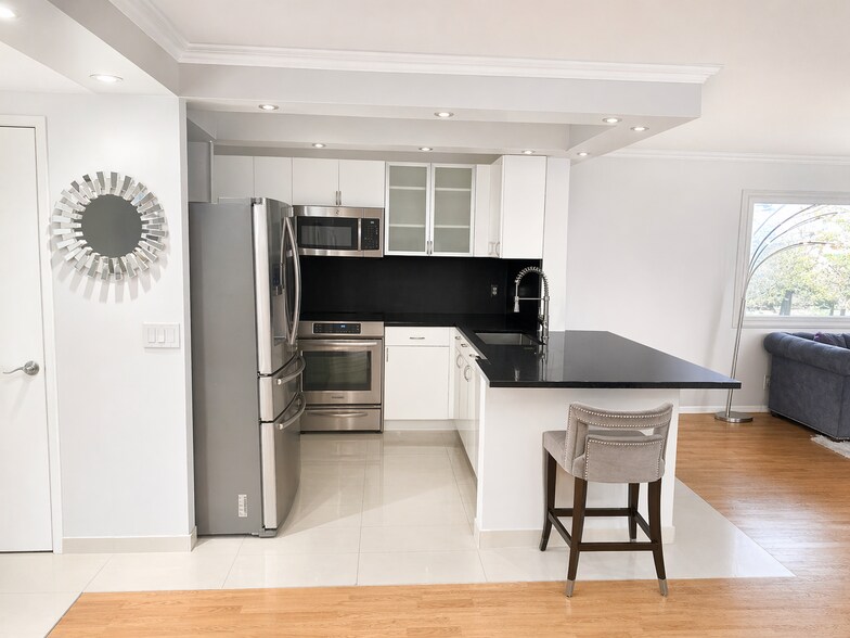 Building Photo - 6101 Edsall Rd