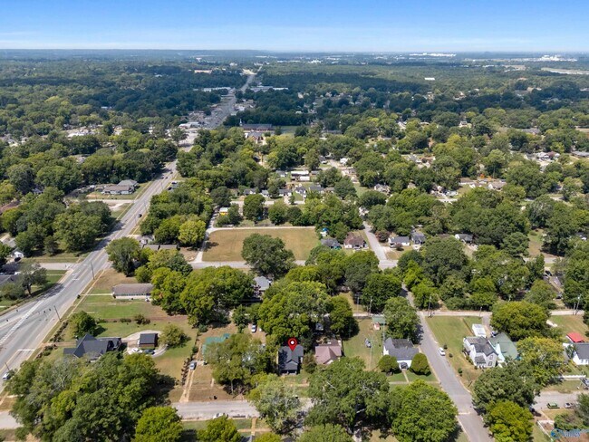 Building Photo - 109 5th Ave NW