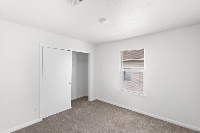 Building Photo - 19138 Larkspur Hills Dr