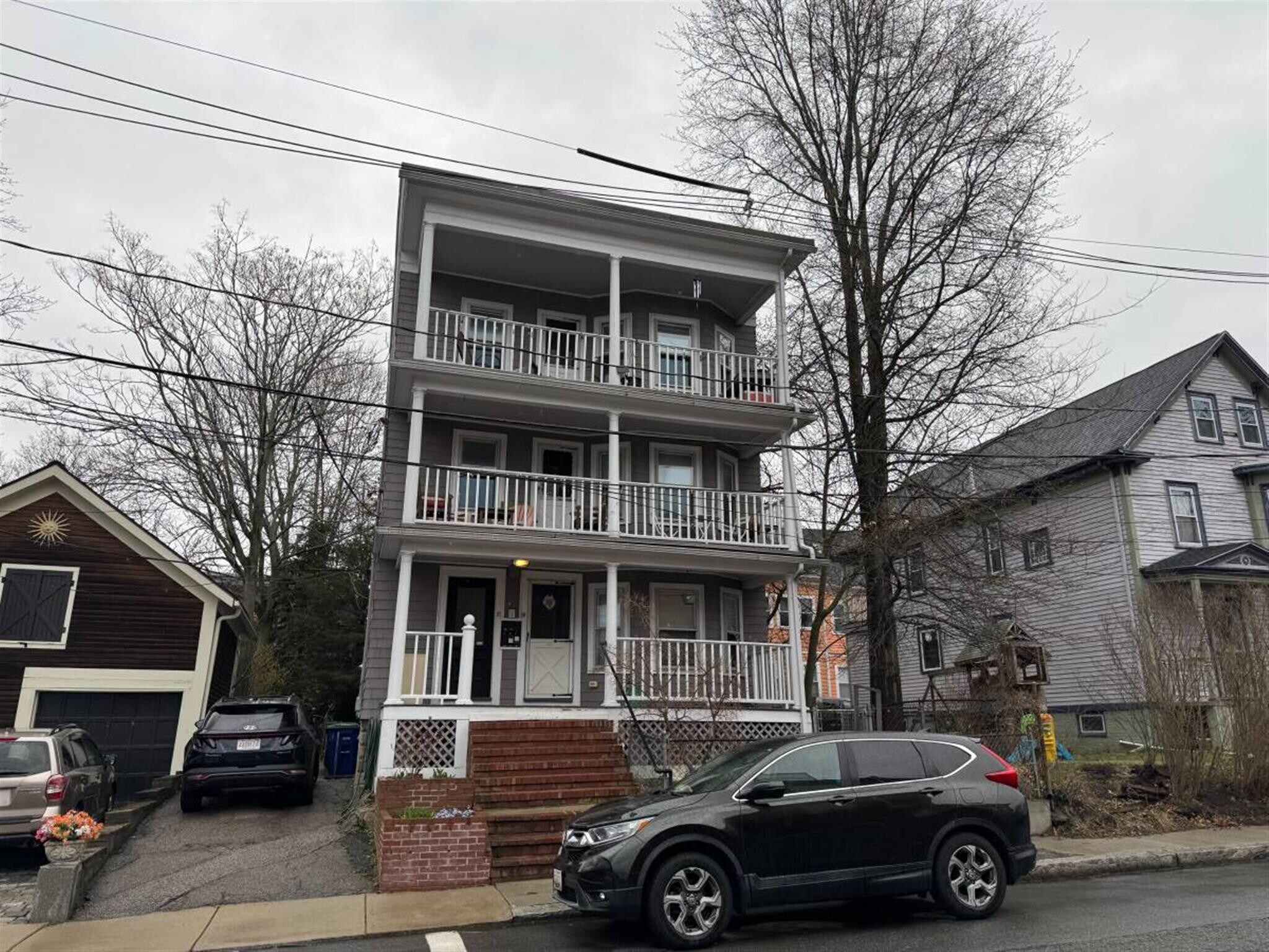 Building Photo - 21 Sartwell Ave