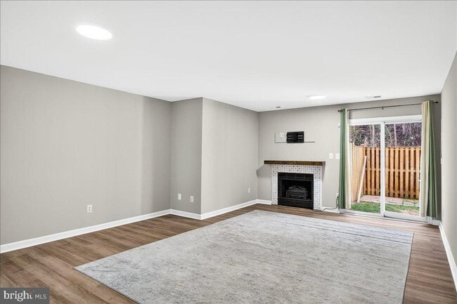 Building Photo - 16294 Taconic Cir