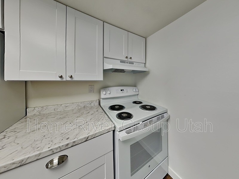 Building Photo - 176 W Foxbridge Dr