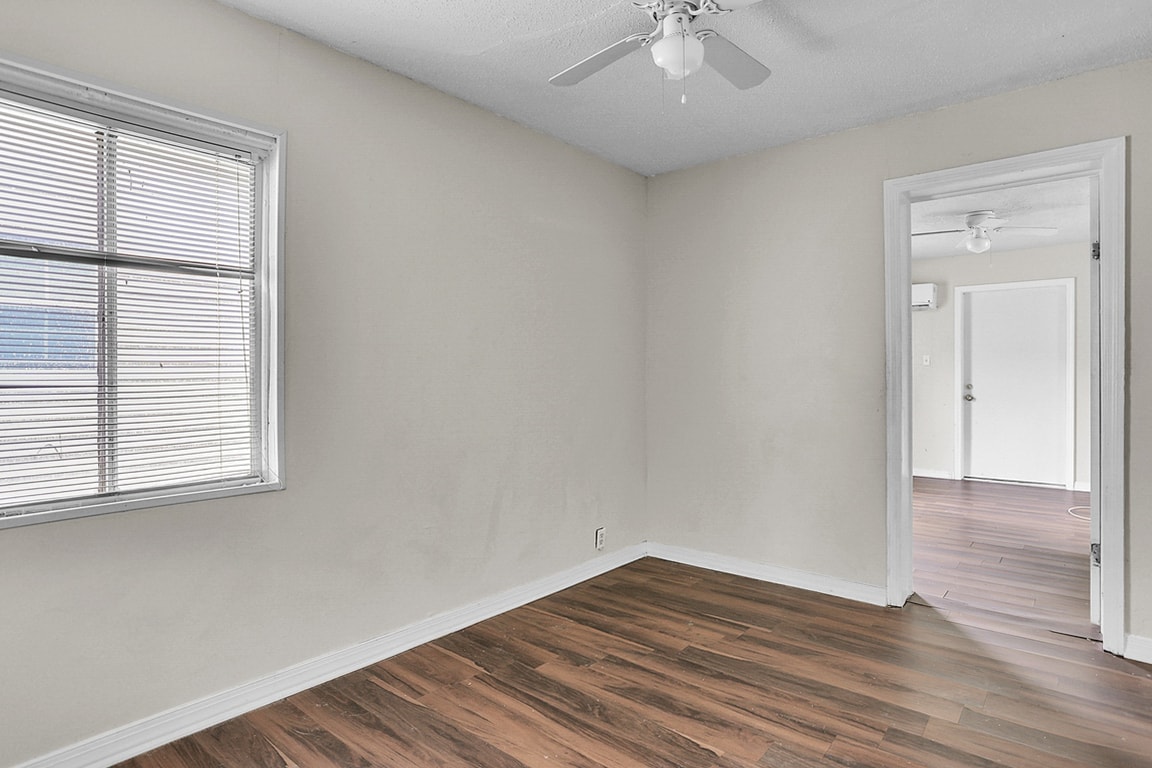 Building Photo - 1013 Carroll St