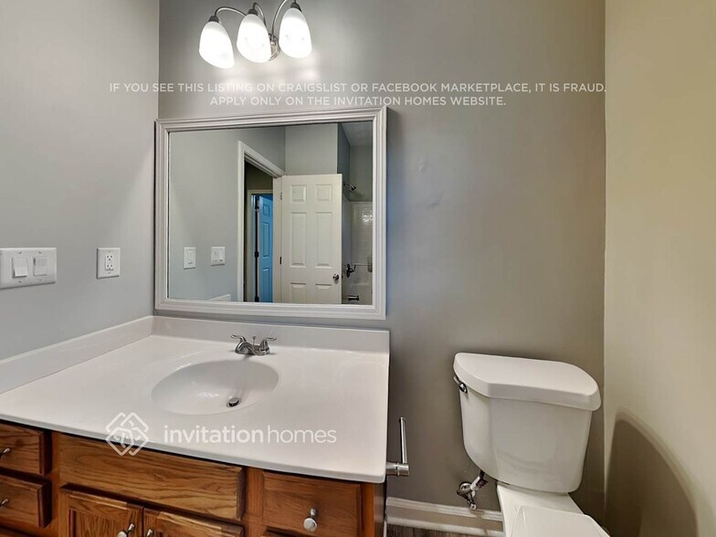 Building Photo - 3930 Medlock Pk Dr