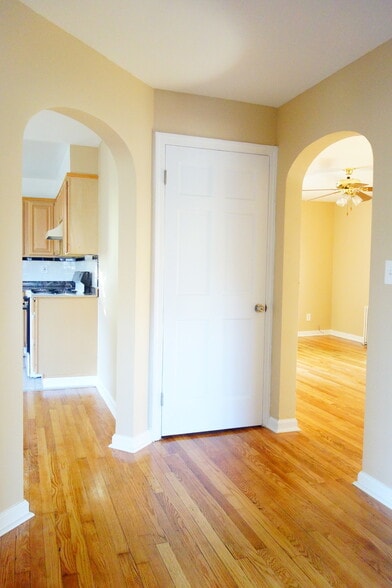 Building Photo - 8007 Garland Ave