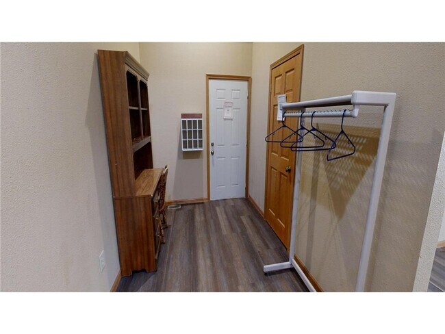 Building Photo - 539 Pacific Ave SW