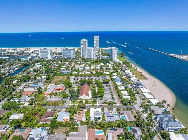 Building Photo - 2001 Marietta Dr