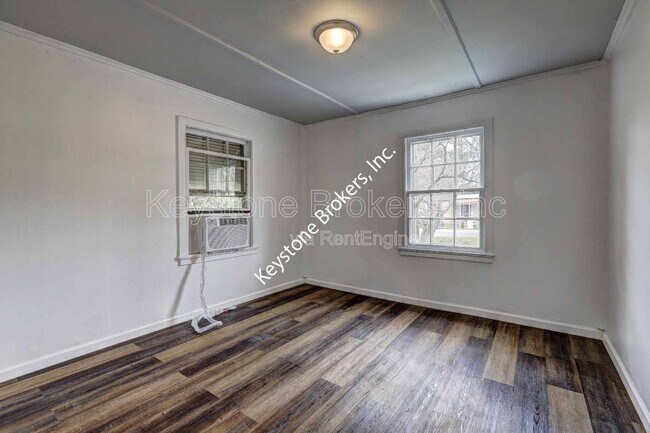 Building Photo - 1212 Hartley St