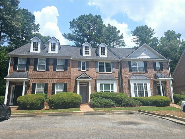 Building Photo - 1318 Guilderoy Ln