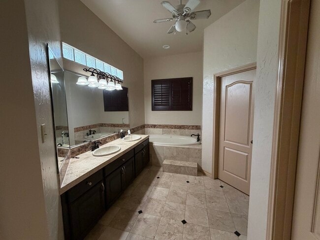 Building Photo - 421 Baffin Bay Dr