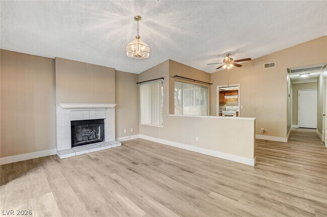 Building Photo - 6632 Wheelbarrow Peak Dr